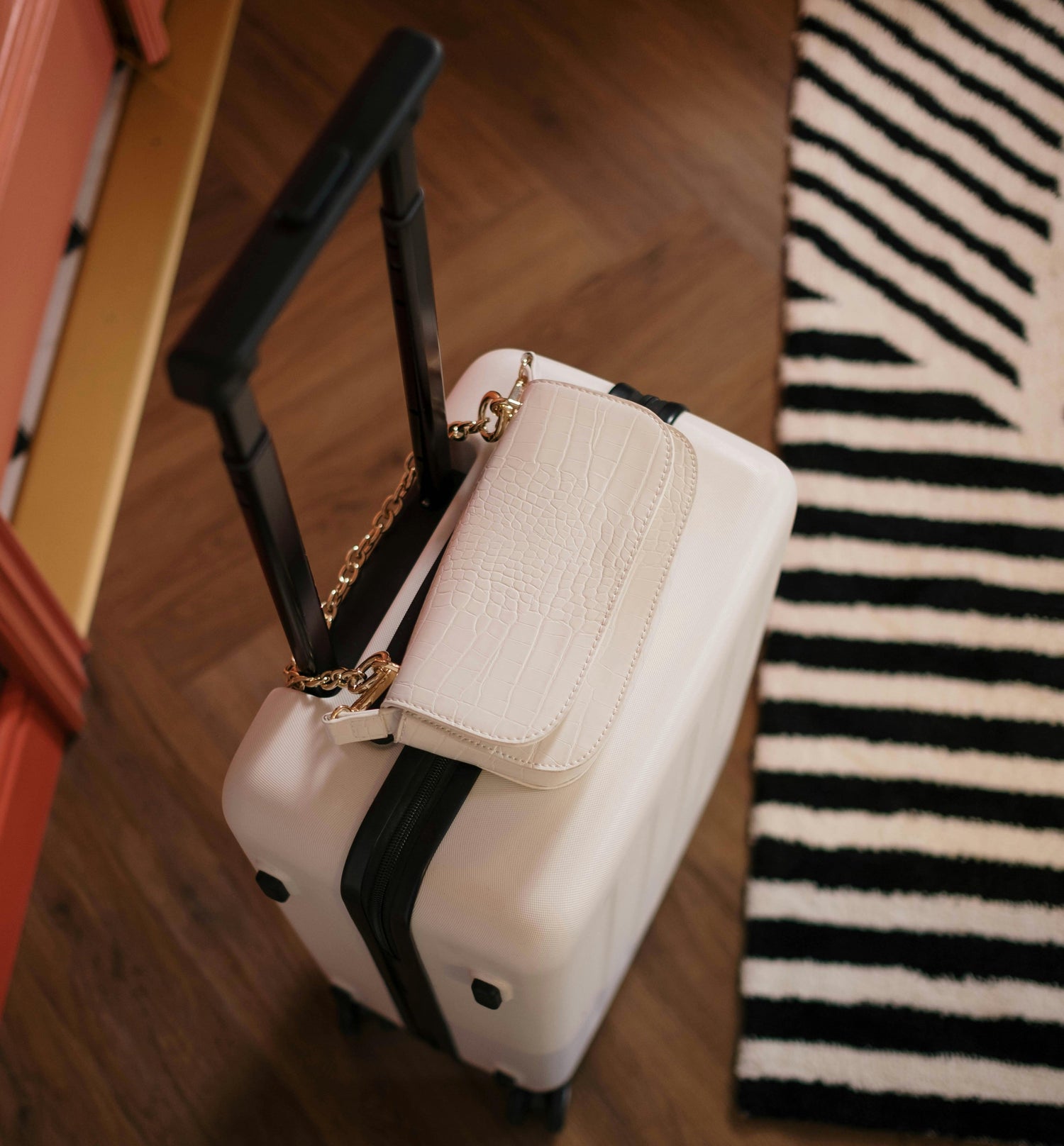 Travel Bags & Luggage